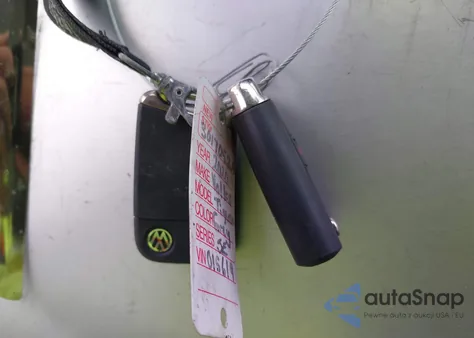 2020 Volkswagen Tiguan 2.0T Se/2.0T Se R-Line Black/2.0T Sel z USA, uszkodzony, nr VIN 3VV2B7AX5LM015619